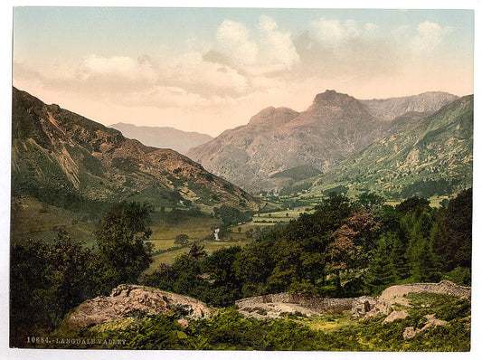 A picture of Windermere, Langdale Valley, Lake District, England